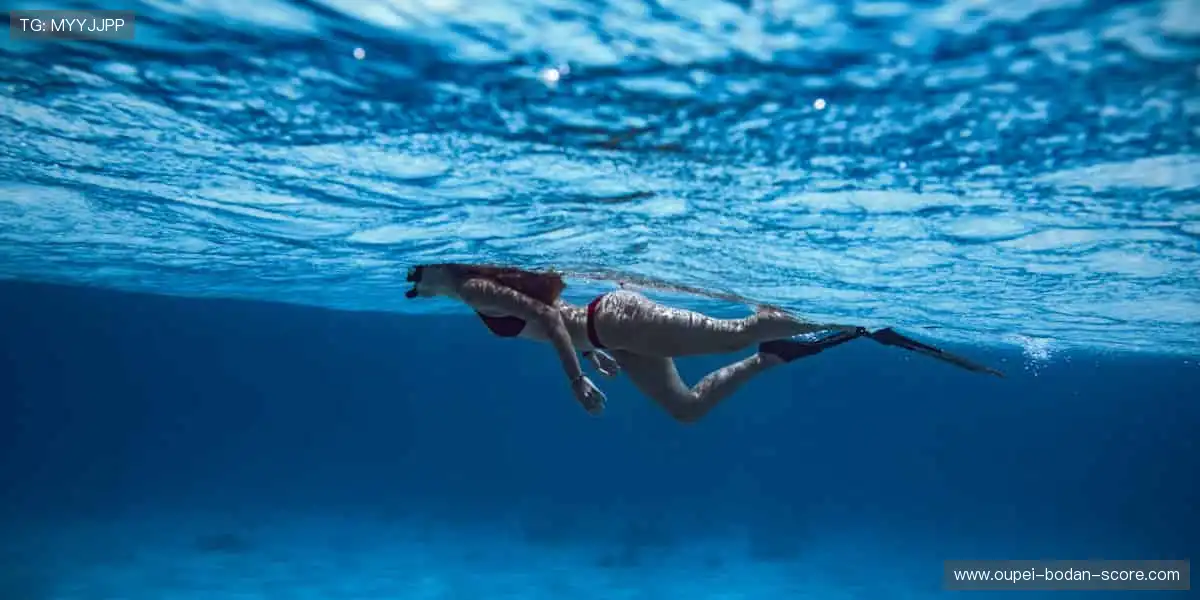 📱 实时比分、精彩回放，